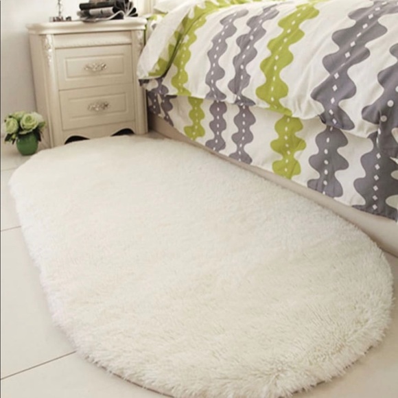 Plain Fluffy Floor Mat - Picture 2 of 6